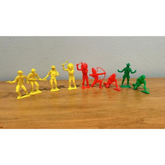 Cowboys and Indians Plastic set of 9 Yellow Red Green 3" Tall - Picture 1 of 5
